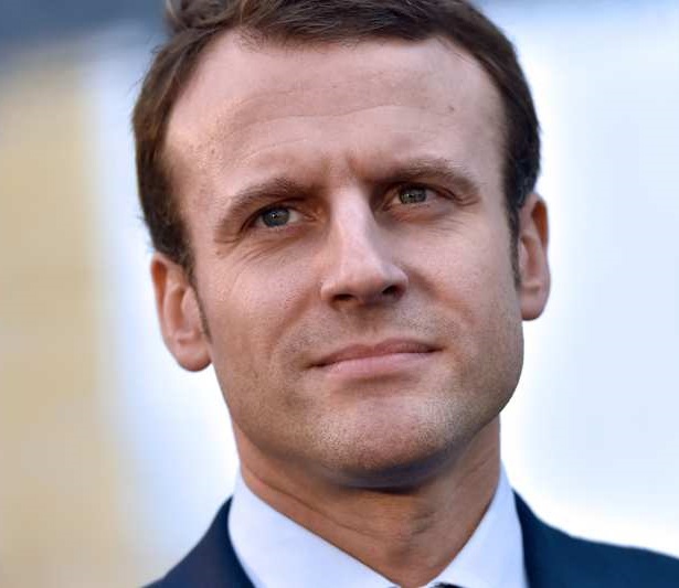 1212273_en-marche-macron-suscite-des-tensions-a-gauche-avec-son-mouvement-politique-web-tete-021824086406